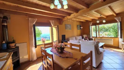 Chalet on Calle El Jurrio Alto photo 12