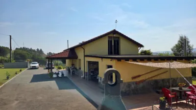 Chalet on Calle El Jurrio Alto photo 2