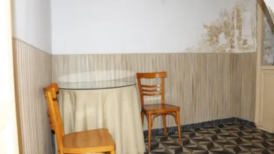 Casa adosada en venta en Calle Baños, 14, Alange de 68.000 €