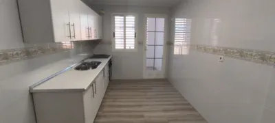 Piso en alquiler en Avenida de Federico García Lorca, cerca de Calle Granada, Oliveros-Altamira-Barrio Alto (Almería Capital) de 850 €<span>/mes</span>