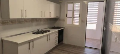 Piso en alquiler en Avenida de Federico García Lorca, cerca de Calle Granada, Oliveros-Altamira-Barrio Alto (Almería Capital) de 850 €<span>/mes</span>