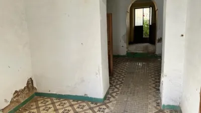 Flat on Manuel Arribas Carrillo Street photo 10