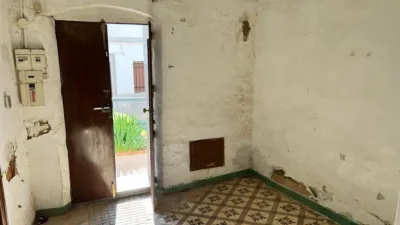 Flat on Manuel Arribas Carrillo Street photo 13