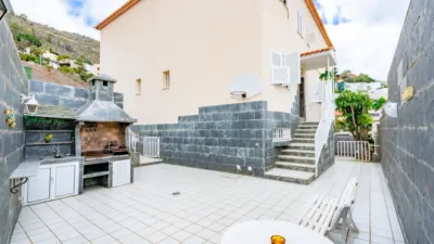 Chalet en venta en Calle de Emeterio Padrón Cruz, 1, Salamanca-Uruguay-Las Mimosas (Distrito Centro-Ifara. Santa Cruz de Tenerife Capital) de 1.280.000 €