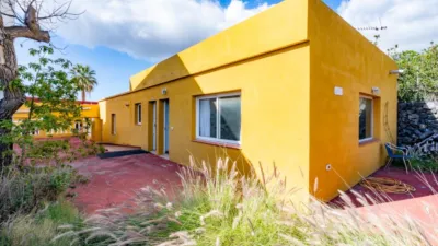 Chalet on Calle El Calvario photo 3