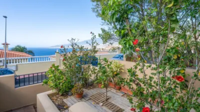 Casa adosada en venta en Calle Magallanes, Radazul (El Rosario) de 369.000 €