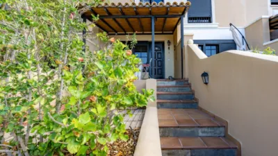 Casa adosada en venta en Calle Magallanes, Radazul (El Rosario) de 369.000 €