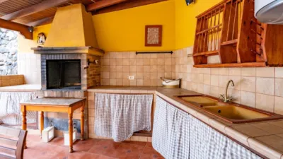Chalet en venta en Calle General Bajamar, Tejina-Valle de Guerra-Punta del Hidalgo-Bajamar (San Cristóbal de La Laguna) de 530.000 €
