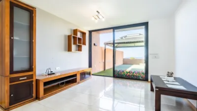 Semi-detached house on Calle Tenesor photo 4