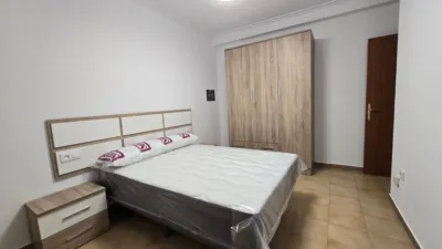 Casa adosada en alquiler en Calle de Cuacos de Yuste, 14, San Luis-San Juan-Santa Isabel (Mérida) de 600 €<span>/mes</span>