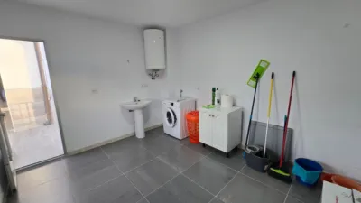 Casa adosada en alquiler en Calle de Cuacos de Yuste, 14, San Luis-San Juan-Santa Isabel (Mérida) de 600 €<span>/mes</span>