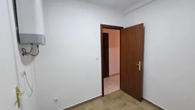 Casa adosada en alquiler en Calle de Cuacos de Yuste, 14, San Luis-San Juan-Santa Isabel (Mérida) de 600 €<span>/mes</span>