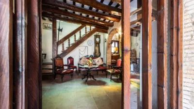 House in Centre photo 9