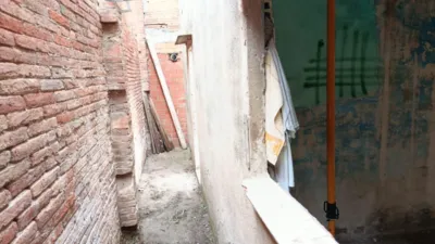 House in Centre photo 8
