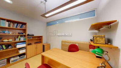 Oficina en venta en Calle de la Merced, cerca de Ronda de Outeiro - Més