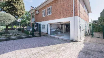 Chalet on Calle del Río Duero photo 30