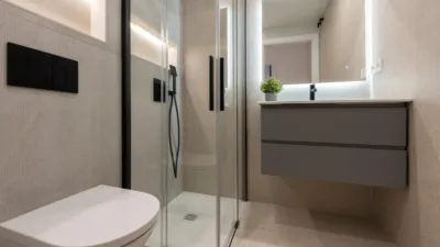 Piso en venta en Carrer d'Olzinelles, cerca de Carrer de Sants, Sants (Distrito Sants-Montjuïc. Barcelona Capital) de 395.000 €