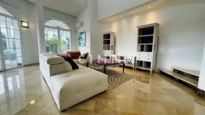 Chalet on Carrer Tenerife photo 8