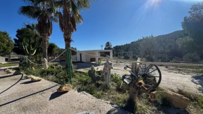 Rustic farm on Partida L'atzubia Street photo 61