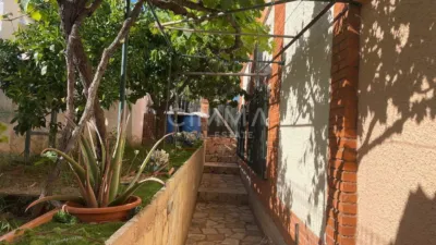 Casa en Avenida de las Acacias photo 24
