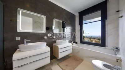 Chalet on Carrer Roma photo 29
