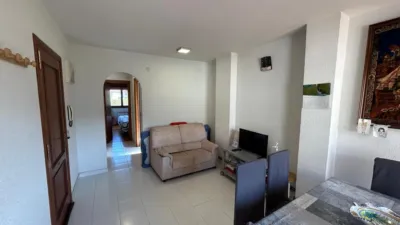 Apartment on Avenida de Juan Hormaechea Cazón photo 5