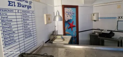 Local comercial en venta en Calle de la Hersa, 2 - Más