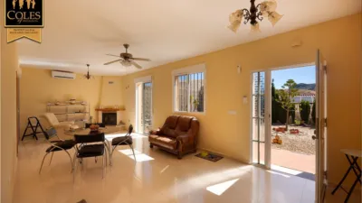 Chalet on Calle Limaria photo 12