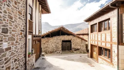 House in Centre photo 15