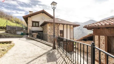 House in Centre photo 16