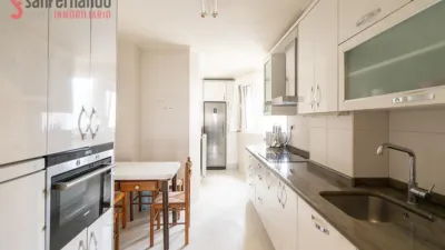 Apartment on Jerónimo Sáinz de la Maza Street photo 4