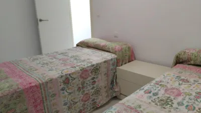 Piso en alquiler en Paseo de la Marina Española, Suances de 750 €<span>/mes</span>