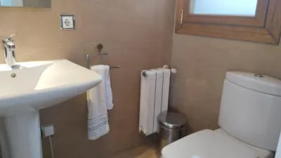 Chalet en alquiler en Barrio de los Vispieres, Santillana del Mar de 1.300 €<span>/mes</span>