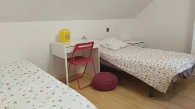 Chalet en alquiler en Barrio de los Vispieres, Santillana del Mar de 1.300 €<span>/mes</span>