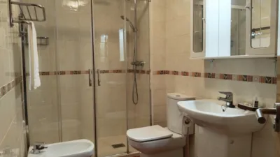 Piso en alquiler en Calle de la Paz, 7, Los Corrales de Buelna de 790 €<span>/mes</span>