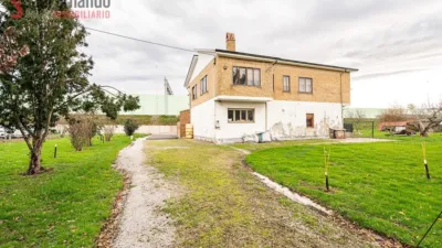 House in Barreda photo 5