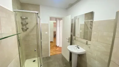 Piso en alquiler en Calle del General Pardiñas, 21, Ensanche (Santiago de Compostela) de 1.450 €<span>/mes</span>