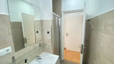 Piso en alquiler en Calle del General Pardiñas, 21, Ensanche (Santiago de Compostela) de 1.450 €<span>/mes</span>