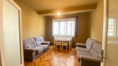 Piso en alquiler en Calle del General Pardiñas, 21, Ensanche (Santiago de Compostela) de 1.450 €<span>/mes</span>