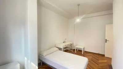 Piso en alquiler en Calle del General Pardiñas, 21, Ensanche (Santiago de Compostela) de 1.450 €<span>/mes</span>