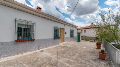Casa en calle del Generalife photo 3
