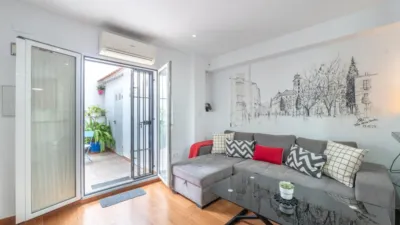 Apartment on Gloria Street photo 24