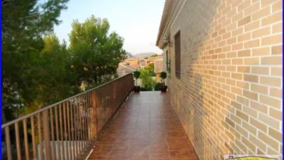 Chalet in Urb. Montepinar photo 3