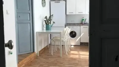 Piso en alquiler en Calle de Almanzor - Vista 5