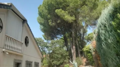 Chalet en calle Vientos del Guadiato photo 4