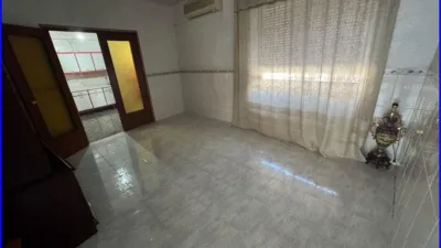 House in the Centre photo 3