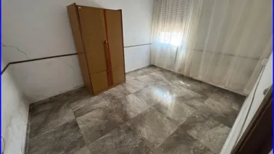 House in the Centre photo 8