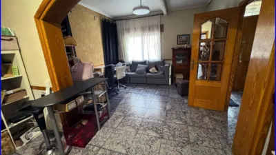 House in the Centre photo 2