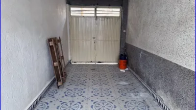 House in the Centre photo 8