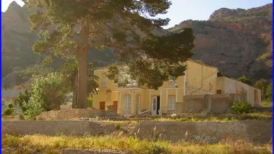 Terreno en venta en La Campaneta - Vista 2